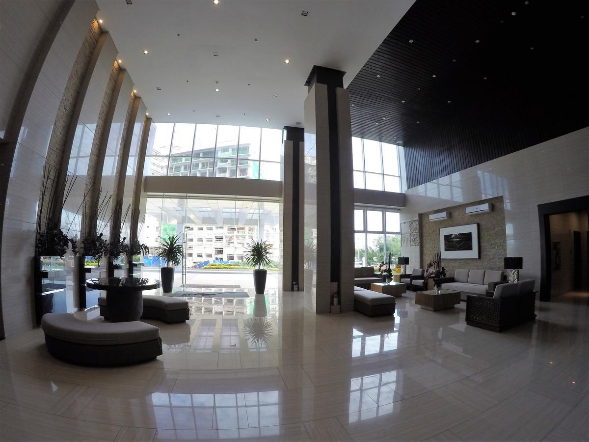 Wind Residence Condo - Tagaytay By Jaderooms Tagaytay City Eksteriør bilde